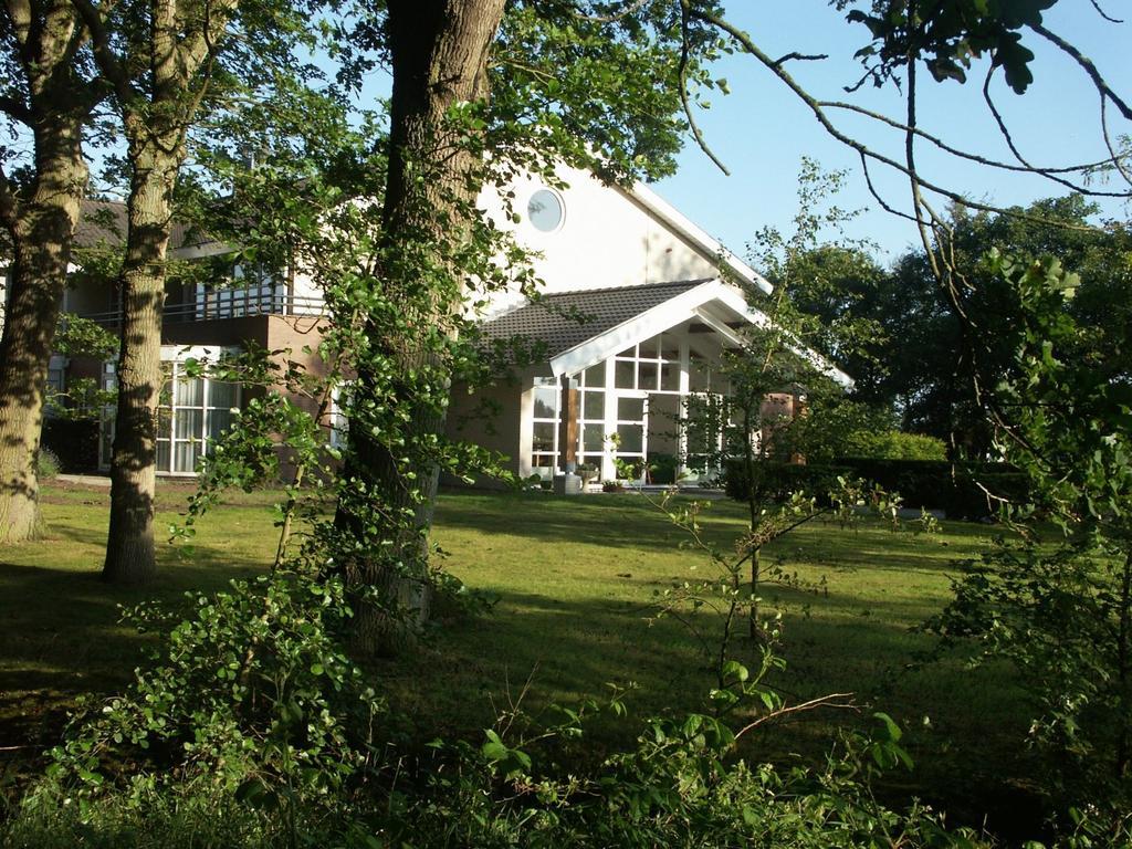 Landhotel De Ijsvogel Sint Nicolaasga Extérieur photo